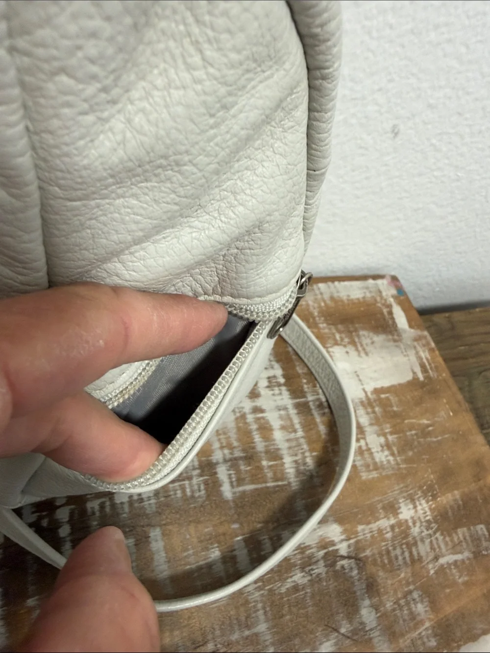 Ameribag Small Leather Minimalist Travel Sling Bag - Excellent Condition